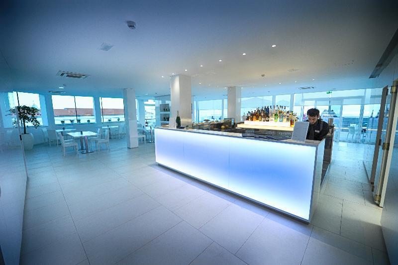 Toscana Charme Resort Tirrenia Esterno foto The bar at the 360° Sky Lounge